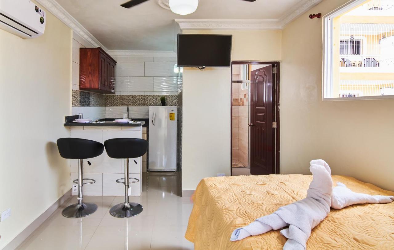 Bnb Tropical Island Aparthotel - Corales Del Sur - Santo Domingo Este Exterior photo