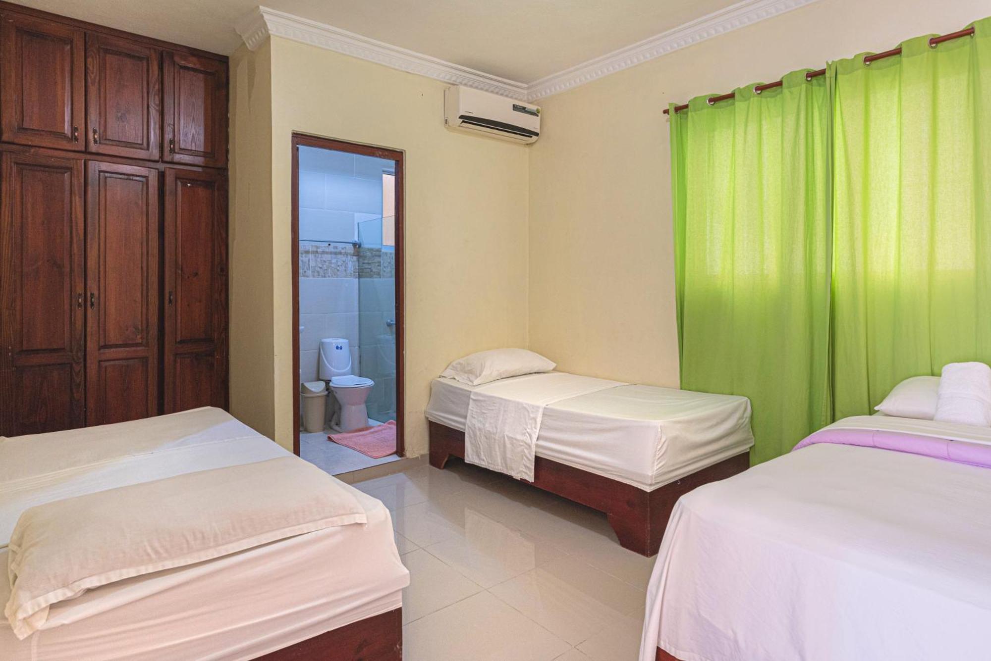 Bnb Tropical Island Aparthotel - Corales Del Sur - Santo Domingo Este Exterior photo