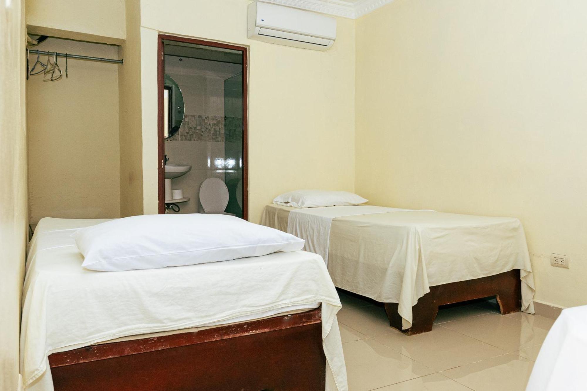 Bnb Tropical Island Aparthotel - Corales Del Sur - Santo Domingo Este Exterior photo